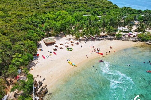 Explore Nha Trang Bay Snorkeling Trip